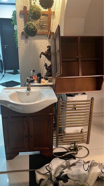 Set baie complet vintage - mobilier lemn, baterii si calorifer alama